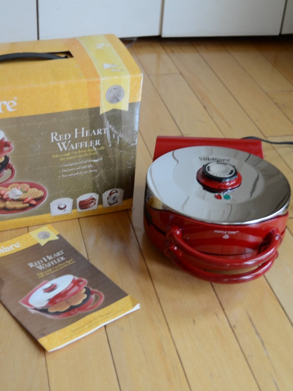 Villaware Heart Shaped Waffle Maker 7in Waffles Red